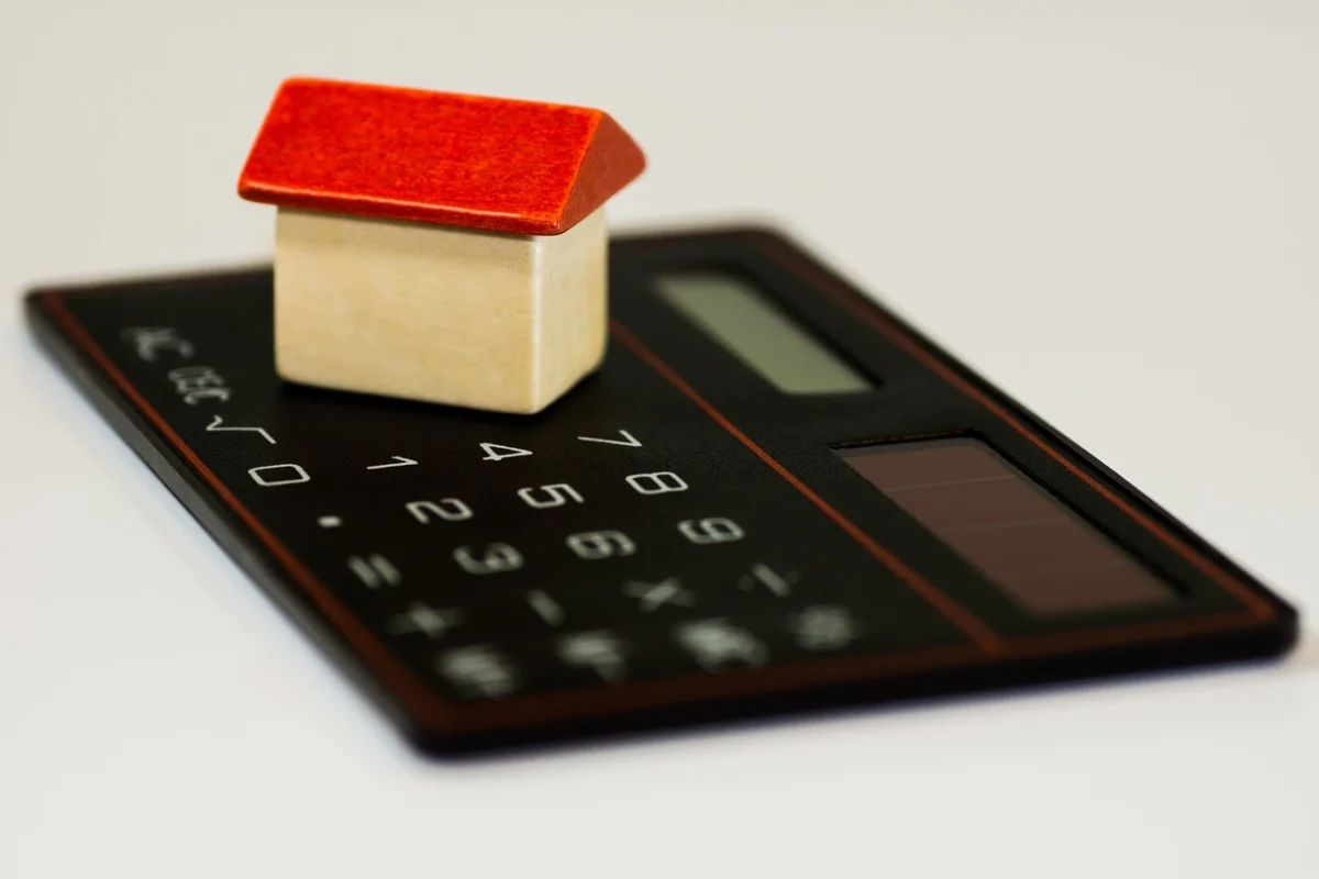 Debt equity financing